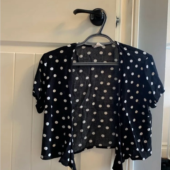 Black and white blouse - Picture 3 of 4